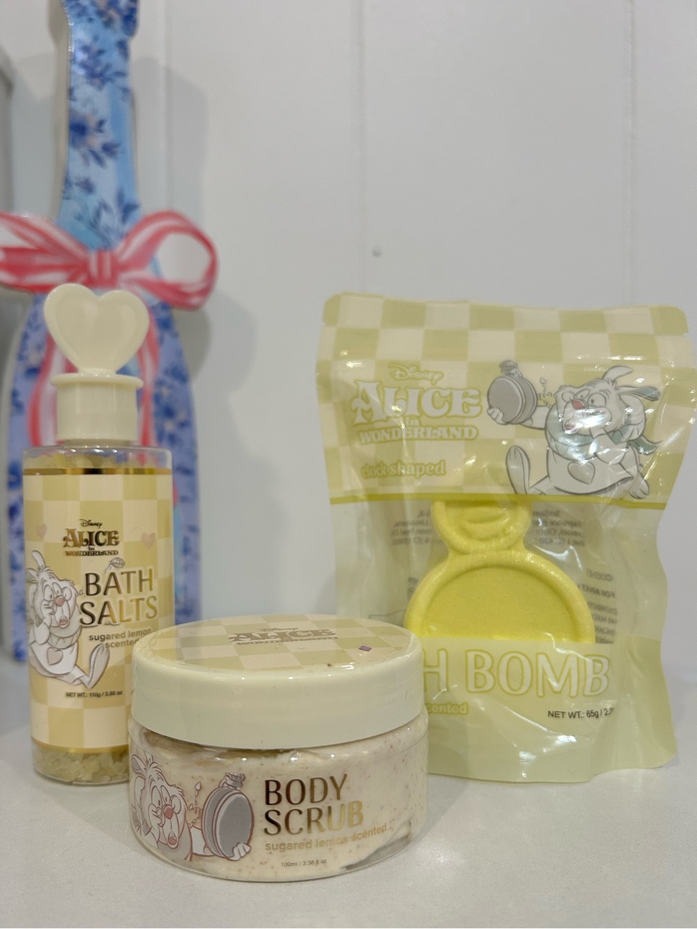 Disney Alice in Wonderland Sugared Lemon Bath Salts, Body Scrub & Bath Bomb Set